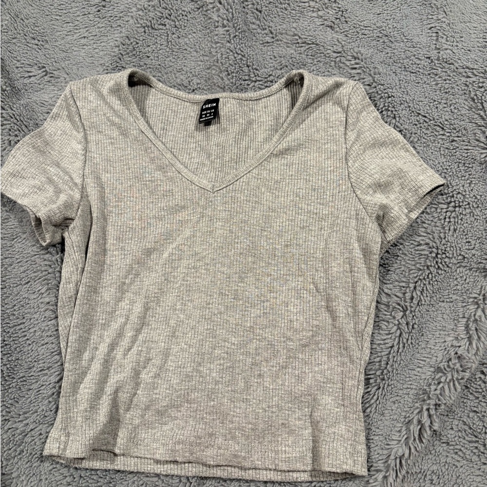 SHEIN Gray Ribbed V-Neck Tee